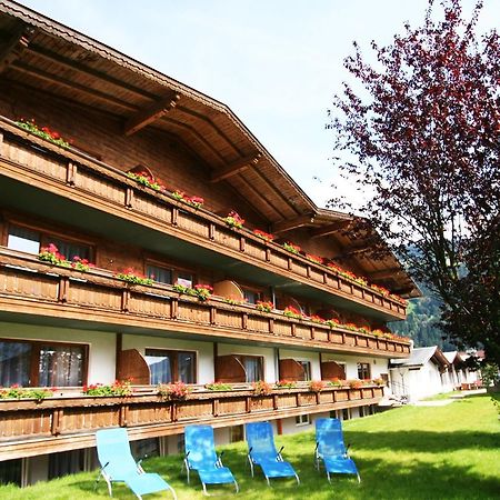First Mountain Hotel Zillertal Aschau Im Zillertal ภายนอก รูปภาพ