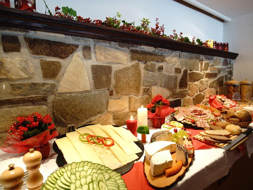 First Mountain Hotel Zillertal Aschau Im Zillertal ภายนอก รูปภาพ