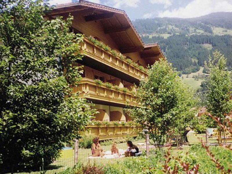 First Mountain Hotel Zillertal Aschau Im Zillertal ภายนอก รูปภาพ