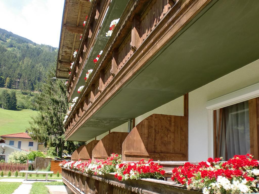 First Mountain Hotel Zillertal Aschau Im Zillertal ภายนอก รูปภาพ