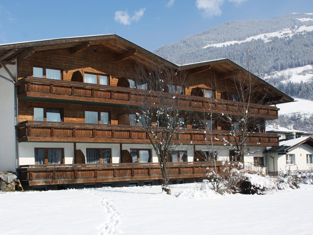 First Mountain Hotel Zillertal Aschau Im Zillertal ภายนอก รูปภาพ